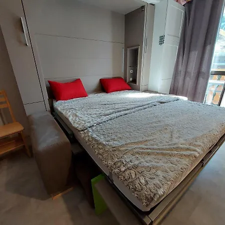 Apartment Moderne Au Centre Station Avec Balcon, Ideal Couple, Proche Commerces Et Pistes - Fr-1-516-194