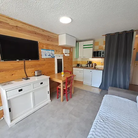 Apartment Moderne, Centre Station, Terrasse Sud, Animaux Admis - Fr-1-516-194